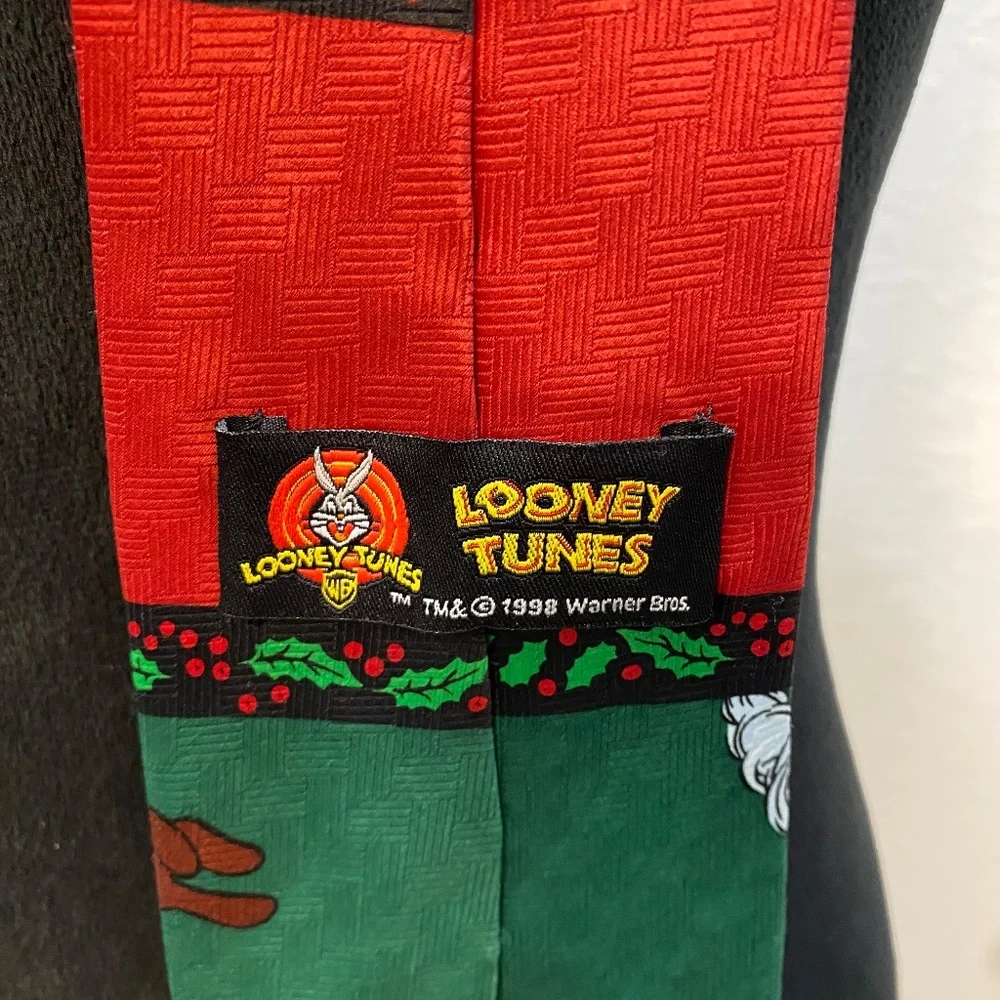 Vintage Loney Tunes WB Tie, 3.5